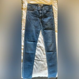 Levi 720 Super Skinny High Rise